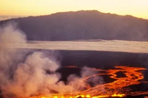 Núi lửa lớn nhất Trái Đất đang chực chờ thức giấc