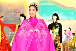 Phạm Hương, Lan Khuê “bắt tay” làm từ thiện