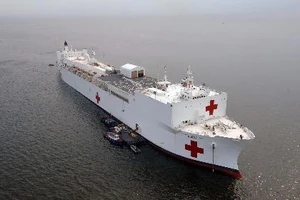 Tàu hải quân Mỹ rời khỏi biển Việt Nam