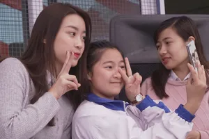  Tuấn Ngọc, Mỹ Tâm, hoa hậu Mỹ Linh đón xuân an bình