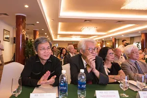 Sách của Thích Nhất Hạnh và sách về Trường Sa được trao giải