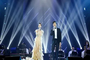 Uyên Linh, Lân Nhã và sự thú vị với liveshow buổi chiều tà