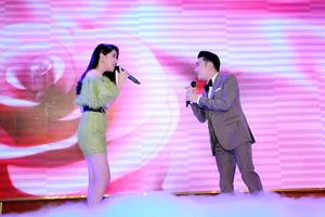 Quang Hà và Kiwi Ngô Mai Trang bất ngờ kết hợp với nhạc xưa