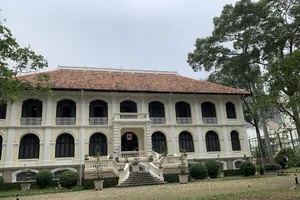 Từ hôm nay Sài Gòn tiếp tục ngưng Thánh lễ cộng đồng 