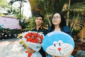 Người đứng đằng sau màn anh bộ đội cầu hôn dược sĩ hot nhất Valentine năm nay 
