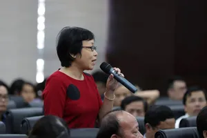 Sáu đoàn lãnh đạo Đà Nẵng đi nước ngoài bằng tiền ngân sách