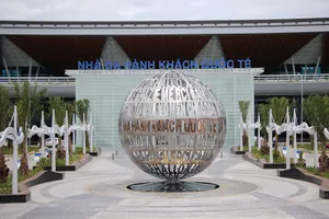 Sở Xây dựng Đà Nẵng bác đề xuất di dời sân bay