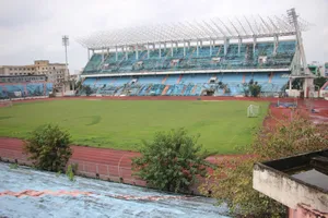 Sân Chi Lăng hoang phế sau 8 năm bán cho Phạm Công Danh