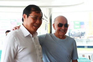 Ông chủ CLB Tottenham muốn làm bến du thuyền tại Đà Nẵng