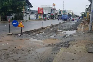 Gần chục lần gia hạn, quốc lộ 1 qua Bình Sơn khi nào xong?