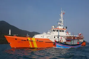 Lực lượng phòng dịch COVID-19 sẽ cùng lên tàu cứu nạn hàng hải