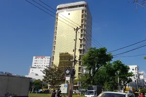 Kính phản quang rọi nhà dân, Đà Nẵng ra công văn chấn chỉnh