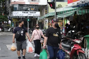 Người Hàn Quốc đổ xô đi gia hạn visa tại Đà Nẵng