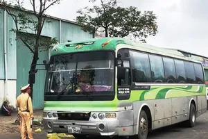 Đà Nẵng dừng cấp phép liên vận đường bộ với Lào và Campuchia