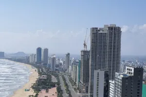 Kinh doanh ế ẩm, hàng loạt khách sạn ven biển Đà Nẵng rao bán