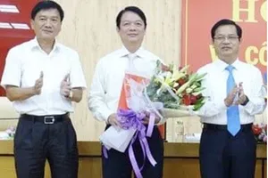 Ông Phạm Thanh Tùng lúc được bổ nhiệm giữ chức Trưởng ban Tổ chức Tỉnh ủy Quảng Ngãi. Ảnh: CX 