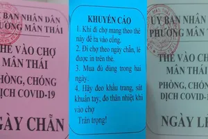 Đà Nẵng: Phát phiếu cho người dân đi chợ theo ngày chẵn lẻ