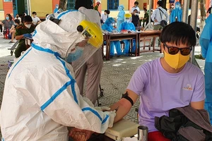 Đà Nẵng xét nghiệm COVID-19 cho người ngoại tỉnh
