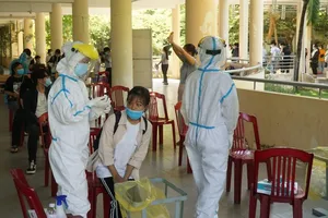 Thành ủy Đà Nẵng ra chỉ thị về ‘chung sống an toàn với dịch’