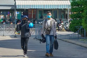 Đà Nẵng: Bến xe, nhà ga thưa vắng trong ngày đầu đón khách lại