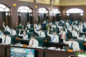 4 ngày nữa dịch không giảm, Đà Nẵng phong toả toàn TP 7 ngày, ai ở đâu ở yên đó