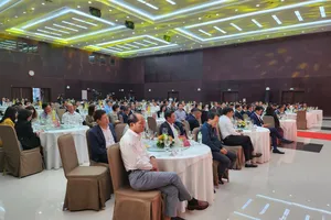 Bí thư Đà Nẵng cam kết không để doanh nghiệp nào bị bỏ lại phía sau