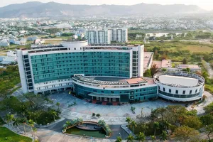 Bệnh nhân ung thư ở Đà Nẵng phải qua Bệnh viện Phụ sản – Nhi chụp MRI