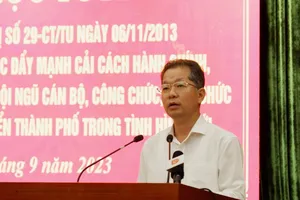 Bí thư Đà Nẵng: Cán bộ, công chức, viên chức phải nêu cao danh dự, lòng tự trọng khi thực thi công vụ
