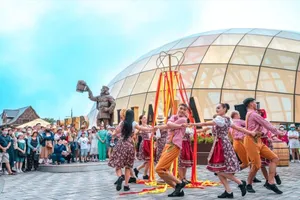 Du khách đến Đà Nẵng tăng gấp đôi, thu ngân sách gần 20.000 tỉ