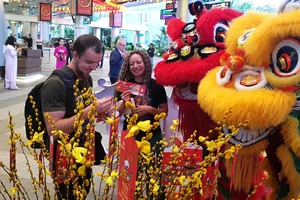 125 chuyến bay đưa hơn 17.000 du khách xông đất Đà Nẵng mùng 1 Tết Giáp Thìn 2024