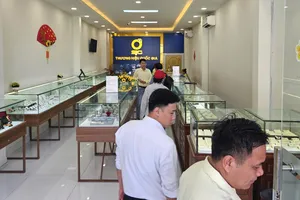 Cửa hàng vàng SJC Đà Nẵng mở lại nhưng chỉ bán vàng nhẫn, trang sức