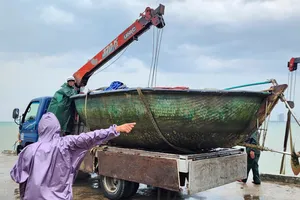 Bão Trà Mi: Người dân Đà Nẵng hạn chế ra khỏi nhà từ 10 giờ ngày 27-10