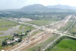 Thứ trưởng Bộ GTVT: Cần thiết thì xử lý nhà thầu làm chậm tiến độ Cao tốc Hòa Liên – Túy Loan