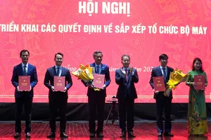 Đà Nẵng thay đổi hàng loạt nhân sự chủ chốt, bổ nhiệm Trưởng ban Tuyên giáo và Dân vận