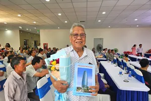 Đà Nẵng: Người có công rưng rưng nước mắt trong ngày nhận nhà ở xã hội