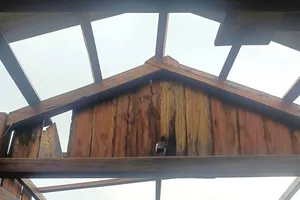 Ở xa tâm bão, 20 căn nhà tại xã vùng cao Đà Nẵng vẫn bị thổi tốc mái