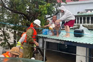 Công an Đà Nẵng vào Đắk Lắk cứu nhiều người dân trong lũ dữ