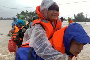 Chủ tịch xã Hòa Thịnh ở Đắk Lắk nói về thông tin nhiều người chết do mưa lũ 