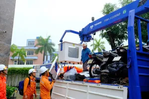 EVNCPC chuyển 40.000 công tơ hỗ trợ Đắk Lắk khôi phục hệ thống điện