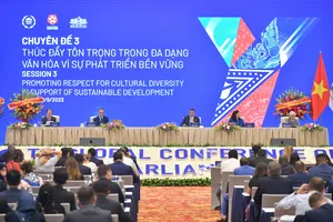 Hội nghị Nghị sĩ trẻ toàn cầu lần thứ 9 tổ chức phiên thảo luận về thúc đẩy tôn trọng đa dạng văn hóa vì sự phát triển bền vững.