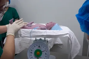 Can thiệp tim mạch tại phòng đẻ mổ, cứu sống thai nhi mắc dị tật tim bẩm sinh