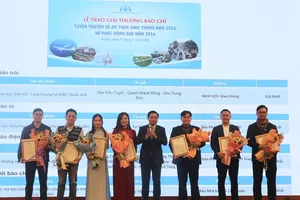 Báo Pháp Luật TP.HCM đạt giải Nhất 'Báo chí tuyên truyền về an toàn giao thông năm 2023'