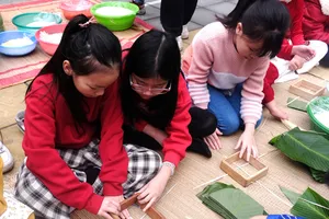 Tái hiện không khí Tết cổ truyền tại nhiều trường học