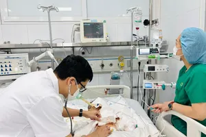 Trẻ bị chấn thương sọ não do laptop phát nổ đã tử vong