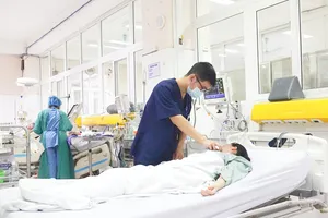 Suýt mất mạng do ngộ độc thuốc gây tê nhổ răng