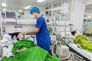 Phú Thọ: Hai chị em cùng nguy kịch do ngộ độc lá ngón