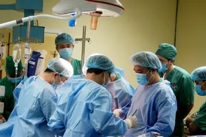 Lần đầu tiên bệnh viện tỉnh chia gan người chết não ghép cho 2 người