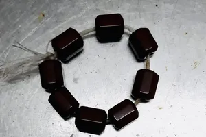 Ngậm vòng đá 'chữa viêm họng', bất ngờ nuốt luôn vào dạ dày