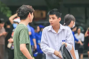 Đề xuất không cộng điểm 10 cho thí sinh được miễn thi ngoại ngữ