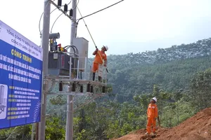 Đưa điện lưới về thôn Làng Nủ sớm hơn dự kiến 45 ngày